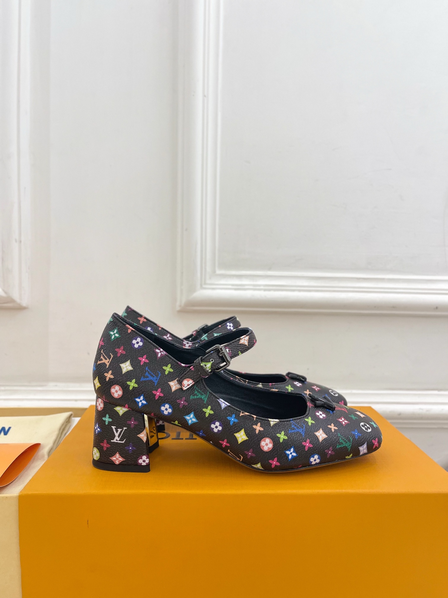 Women's high heels